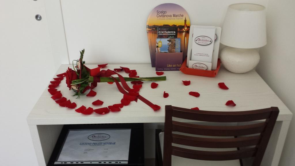 Orchidea Rooms & Suites Civitanova Marche Extérieur photo